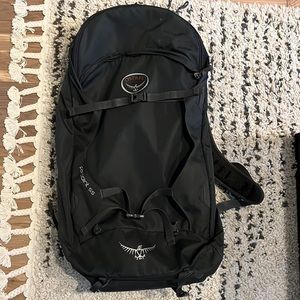 Osprey Far Point 55L travel backpack comes with attached Far Point day bag